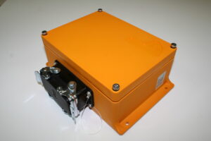 Boîtier HS-2 avec 32P et bride d'antenne