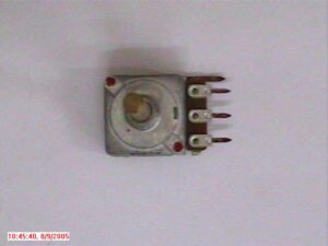 Potentiomètre avec 41 crans/0,15 W/2,5 K